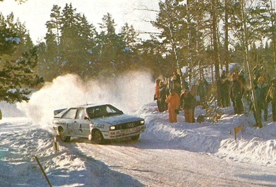 Per Eklund - Dave Whittock
35º Internacional Suecia Rally 1985. Audi Quattro A2 (HPK 987). Clasificado 5º.

Del 15 al 17 de Febrero, Karlstad, Suecia.
Superficie: nieve - hielo.

El Rally tenía un total de 1642.00 km de los que 513.68 km divididos en 29 tramos eran especiales.

Tomaron la salida 115, finalizaron 56.@
Palabras clave: ;Audi;Quattro;Suecia;Grupo_B;1985;nieve