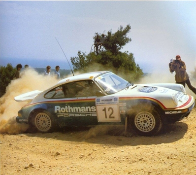 Saeed Al-Hajri - John Spiller
32º Rally Acropolis 1985 (Grecia). Porsche 911 SC RS. Clasificado 5º.
El Rally tenà­a un total de 2295.5 Km, de los que 807.8 km divididos en 47 tramos, eran especiales.
Tomaron la salida 110 participantes, finalizaron 45.@
Palabras clave: ;Porsche;SC;RS;Grecia;1985;Grupo_B