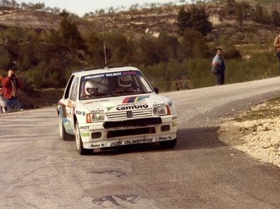 Antonio Zanini Sans - Josep Autet
33º Rally RACE-Costa Blanca1985. Peugeot 205 Turbo 16 (25 TC 34). Clasificado 6º.

Del 22 de Marzo al 24 de Marzo, Alicante.

Superficie: Asfalto con 410,00 km cronometrados.

Tomaron la salida 82 equipos, finalizaron 45.@
Palabras clave: Antonio_Zanini;Josep_Autet;Peugeot;Turbo;Race;1985;Grupo_B