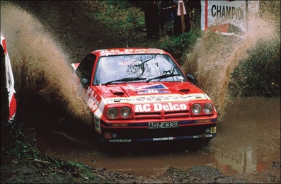 Jimmy McRae - Ian Grindrod
34º Lombard RAC Rally 1985. Opel Manta 400 (ADZ 4330). Clasificado 6º.

Del 24 al 28 de Noviembre, Nottingham, Inglaterra.
Superficie: tierra.

El Rally tenia un total de 3507 km de los que 896.98 km divididos en 65 tramos eran especiales, (2 de ellas fueron canceladas, SS43 Kielder Forest - Ogre Hill de 12,02 Km y SS64 Nuss de 8,79 Km).

Tomaron la salida 155 equipos, finalizaron 62.@
Palabras clave: Jimmy_McRae;Opel;Manta;Grupo_B;Gran_Bretaña;1985