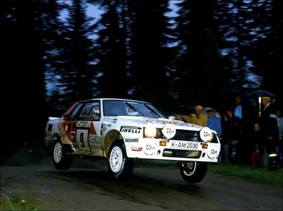 Björn Waldegård - Hans Thorszelius
35º 1000 Lakes Rally 1985. Toyota Celica Twincam Turbo (K-AM 2030). Clasificado 7º.

Del 23 al 25 de Agosto, Jyväskylä, Finlandia.
Superficie: tierra.

El Rally tenía un total de 1418.00 km de los que 479.00 km divididos en 50 tramos eran especiales (1 de ellos fue cancelado SS10 Vaheri).

Se inscribieron 188 equipos, tomaron la salida 175, finalizaron 83.@
Palabras clave: ;Toyota;Celica;Grupo_B;Finlandia;1985;TCT;