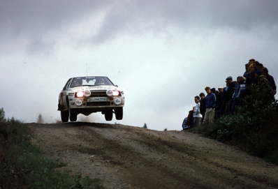 Björn Waldegård - Hans Thorszelius
35º 1000 Lakes Rally 1985. Toyota Celica Twincam Turbo (K-AM 2030). Clasificado 7º.

Del 23 al 25 de Agosto, Jyväskylä, Finlandia.
Superficie: tierra.

El Rally tenía un total de 1418.00 km de los que 479.00 km divididos en 50 tramos eran especiales (1 de ellos fue cancelado SS10 Vaheri).

Se inscribieron 188 equipos, tomaron la salida 175, finalizaron 83.@
Palabras clave: ;Toyota;Celica;Grupo_B;Finlandia;1985;TCT;
