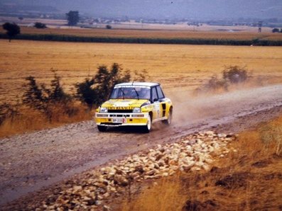 Brane KuzmiÄ - Rudi Å ali
10º Halkidiki Rally 1985. Renault 5 Turbo. Clasificado 7º.

Del 26 al 29 de Agosto, Porto Carras, Grecia.
Superficie: tierra.

El Rally tenia un total de 998.10 km de los que 424.36 km divididos en 2 etapas y 24 tramos, eran especiales.

Tomaron la salida 70 equipos, finalizaron 31.@
Palabras clave: Renault;Turbo;Grupo_B;Halkidikis;1985