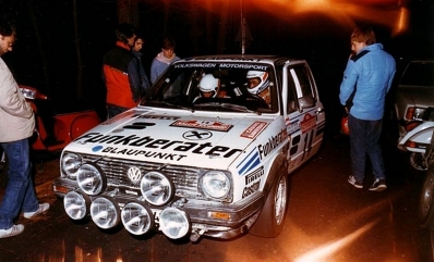 Franz Wittmann sen. - Matthias Feltz
27º Rally Sanremo 1985. Volkswagen Golf GTi 16V (WOB-AZ 343). Clasificado 9º.

Del 29 de Septiembre al 4 de Octubre, Sanremo, Liguria, Imperia, Italia.
Superficie: asfalto - tierra.

El Rally tenia un total de 2340.56 km, de los que 696.90 km divididos en 45 tramos eran especiales (2 de ellos fueron cancelados SS20 Murio 1 de 9.12 km, SS36 Ronde 1 de 37.22 km).

Tomaron la salida 98 equipos, finalizaron 33.@
Palabras clave: Volkswagen;Golf;GTi;Sanremo;1985