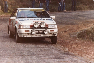 Jorge Ortigao - Joao Baptista
19º Rallye de Portugal - Vinho do Porto 1985. Toyota Corolla GT (TN-72-97). Clasificado 9º.

Del 6 al 9 de Marzo, Estoril, Cascais, Lisboa, Portugal.
Superficie: asfalto - tierra.

El Rally tení­a un total de 2455 km de los que 730.50 km divididos en 47 tramos eran especiales.

Tomaron la salida 94 equipos, finalizaron 28.@
Palabras clave: Toyota;Corolla;Portugal;1985
