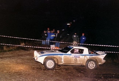 Ingvar Carlsson - Benny Melander
34º Lombard RAC Rally 1985. Mazda RX7. Clasificado 10º.

Del 24 al 28 de Noviembre, Nottingham, Inglaterra.
Superficie: tierra.

El Rally tenia un total de 3507 km de los que 896.98 km divididos en 65 tramos eran especiales, (2 de ellas fueron canceladas, SS43 Kielder Forest - Ogre Hill de 12,02 Km y SS64 Nuss de 8,79 Km).

Tomaron la salida 155 equipos, finalizaron 62.@
Palabras clave: ;Mazda;RX7;Gran_Bretaña;1985