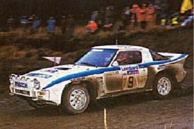 Ingvar Carlsson - Benny Melander
34º Lombard RAC Rally 1985. Mazda RX7. Clasificado 10º.

Del 24 al 28 de Noviembre, Nottingham, Inglaterra.
Superficie: tierra.

El Rally tenia un total de 3507 km de los que 896.98 km divididos en 65 tramos eran especiales, (2 de ellas fueron canceladas, SS43 Kielder Forest - Ogre Hill de 12,02 Km y SS64 Nuss de 8,79 Km).

Tomaron la salida 155 equipos, finalizaron 62.@
Palabras clave: ;Mazda;RX7;Gran_Bretaña;1985
