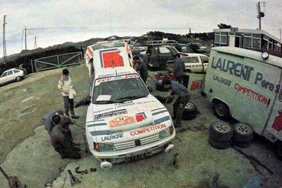 Asistencia en el 53º Rallye de Monte-Carlo 1985
En el Peugeot 205 Turbo 16 (5173 TB 42) de Paul Gardère - Jean-Louis Bufferne, clasificado 12º.

Del 26 de Enero al 1 de Febrero, Monte-Carlo.
Superficie: asfalto -nieve.

El Rally tenía un total de 3999.00 km de los que 851.10 km divididos en 34 tramos eran especiales (1 de ellos fue cancelado SS17 ).

Tomaron la salida 117 equipos, finalizaron 68.@
Palabras clave: Peugeot;Grupo_B;1985;Personajes;Montecarlo;Asistencias