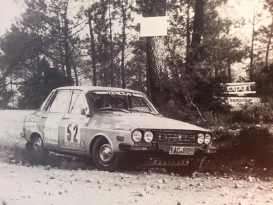 Stefan Vasile - Ovidiu Scobai
19º Rallye de Portugal - Vinho do Porto 1985. Dacia 1300 (1-AG-8189). Clasificado 18º.

Del 6 al 9 de Marzo, Estoril, Portugal.
Superficie: asfalto - tierra.

El Rally tení­a un total de 2455 km de los que 730.50 km divididos en 47 tramos eran especiales.

Tomaron la salida 94 equipos, finalizaron 28.@
Palabras clave: Dacia;Portugal;1985