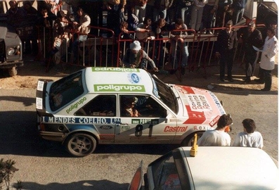Bento Amaral - Mario Feio
19º Rallye de Portugal - Vinho do Porto 1985. Ford Escort RS1600i (NH-80-21). Clasificado 24º.

Del 6 al 9 de Marzo, Estoril, Portugal.
Superficie: asfalto - tierra.

El Rally tení­a un total de 2455 km de los que 730.50 km divididos en 47 tramos eran especiales.

Tomaron la salida 94 equipos, finalizaron 28.@
Palabras clave: Ford;Escort;Portugal;1985