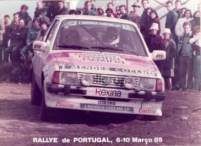 Bento Amaral - Mario Feio
19º Rallye de Portugal - Vinho do Porto 1985. Ford Escort RS1600i (NH-80-21). Clasificado 24º.

Del 6 al 9 de Marzo, Estoril, Portugal.
Superficie: asfalto - tierra.

El Rally tení­a un total de 2455 km de los que 730.50 km divididos en 47 tramos eran especiales.

Tomaron la salida 94 equipos, finalizaron 28.@
Palabras clave: Ford;Escort;Portugal;1985
