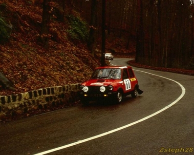 Elisabeth de Fresquet - Marie-Charlotte Valette
53º Rallye Automobile de Monte-Carlo 1985. Autobianchi A112 Abarth. Clasificada 60ª y 1ª en Copa de Damas.

Del 26 de Enero al 1 de Febrero, Monte-Carlo.
Superficie: asfalto -nieve.

El Rally tenía un total de 3999.00 km de los que 851.10 km divididos en 34 tramos eran especiales (1 de ellos fue cancelado SS17).

Tomaron la salida 117 equipos, finalizaron 68.
Palabras clave: Autobianchi;Abarth;Montecarlo;1985;Mujeres;Womens