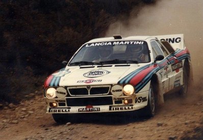 Henri Toivonen - Juha Piironen
8º Rally Costa Smeralda 1985. Lancia Rally 037 (TO 09010D). Abandonó por accidente en SS34.
En este accidente Henri se fracturo una vertebra.

Del 17 al 19 de Abril, Porto Cervo, Cerdeña, Arzachena, Sácer, Costa Esmeralda.
Superficie: tierra.

El Rally constaba de 621.20 km cronometrados, desconocemos en cuantos tramos especiales se dividían y los kilómetros totales de la prueba.

Tomaron la salida 75 equipos, finalizaron 25.@
Palabras clave: Henri_Toivonen;Juha_Piironen;Lancia;Rally;Grupo_B;Costa_Esmeralda;1985