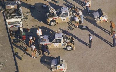 Asistencia del Equipo Peugeot Talbot Sport en el 32º Rothmans Acropolis Rally 1985
Del 27 al 30 de Mayo, Atenas, Grecia.
Superficie: tierra.

El Rally tenía un total de 2295.94 km de los que 807.67 km divididos en 47 tramos eran especiales.

Tomaron la salida 110 equipos, finalizaron 45.
@
Palabras clave: Peugeot;T16;Grupo_B;Asistencias;Grecia;1985