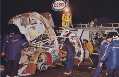 Asistencia del Equipo Peugeot Talbot Sport en el 34º Lombard RAC Rally 1985
En el Peugeot 205 Turbo 16 E2 (704 EXC 75) de Timo Salonen - Seppo Harjanne, abandonó por motor (presión de aceite) en SS21 Dyfi de 22.50 km.

Del 24 al 28 de Noviembre, Nottingham, Inglaterra.
Superficie: tierra.

El Rally tenia un total de 3507 km de los que 896.98 km divididos en 65 tramos eran especiales, (2 de ellas fueron canceladas, SS43 Kielder Forest - Ogre Hill de 12,02 Km y SS64 Nuss de 8,79 Km).

Tomaron la salida 155 equipos, finalizaron 62.@
Palabras clave: Timo_Salonen;Seppo_Harjanne;Peugeot;Turbo;E2;Grupo_B;Gran_Bretaña;1985;Asistencias;Inglaterra