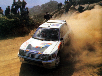Giovanni del Zoppo - Elisabetta Tognana
8º Rally Costa Smeralda 1985. Peugeot 205 Turbo 16 (MI 64170X). Abandonó por motor.
Peugeot Talbot Italia

Del 17 al 19 de Abril, Porto Cervo, Cerdeña, Arzachena, Sácer, Costa Esmeralda.
Superficie: tierra.

El Rally constaba de 621.20 km cronometrados, desconocemos en cuantos tramos especiales se dividían y los kilómetros totales de la prueba.

Tomaron la salida 75 equipos, finalizaron 25.@
Palabras clave: Peugeot;Turbo;Costa_Smeralda;Grupo_B;1985