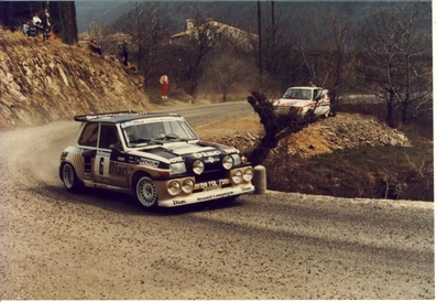 François Chatriot - Michel Périn
6º Rallye International des Garrigues 1985. Renault 5 Maxiturbo (194 FGL 75). Abandonó por fuego en el coche por algún tipo de problema eléctrico.
Société Diac

ÉSta unidad quedó totalmente destruida a causa del fuego.

Del 29 al 30 de Marzo, Nimes, Gard, Occitania, Francia.
Superficie: asfalto.

Desconocemos los kilómetros de la prueba tanto totales como cronmetrados.

Tomaron la salida 101 equipos, finalizaron 47.@
Palabras clave: Renault;Maxiturbo;Grupo_B;Garrigues;1985
