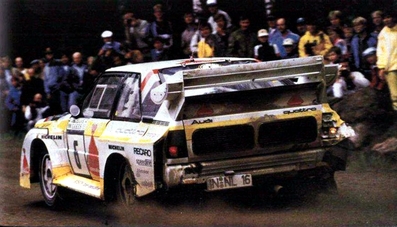 Hannu Mikkola - Arne Hertz
35º 1000 Lakes Rally 1985. Audi Sport Quattro S1 E2 (IN-NL 16). Abandonó por fuga de aceite en SS31 Kostila de 6.29 km.

Del 23 al 25 de Agosto, Jyväskylä, Finlandia.
Superficie: tierra.

El Rally tenía un total de 1418.00 km de los que 479.00 km divididos en 50 tramos eran especiales (1 de ellos fue cancelado SS10 Vaheri).

Se inscribieron 188 equipos, tomaron la salida 175, finalizaron 83.@
Palabras clave: Audi;Grupo_B;Finlandia;1985;Sport;Quattro;S1;E2