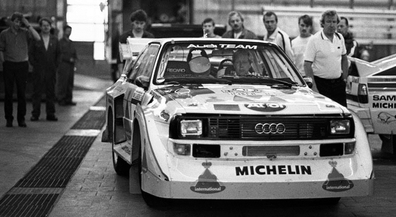 Hannu Mikkola - Arne Hertz
35º 1000 Lakes Rally 1985. Audi Sport Quattro S1 E2 (IN-NL 16). Abandonó por fuga de aceite en SS31 Kostila de 6.29 km.

Del 23 al 25 de Agosto, Jyväskylä, Finlandia.
Superficie: tierra.

El Rally tenía un total de 1418.00 km de los que 479.00 km divididos en 50 tramos eran especiales (1 de ellos fue cancelado SS10 Vaheri).

Se inscribieron 188 equipos, tomaron la salida 175, finalizaron 83.@
Palabras clave: Audi;Grupo_B;Finlandia;1985;Sport;Quattro;Parque_Cerrado;S1;E2