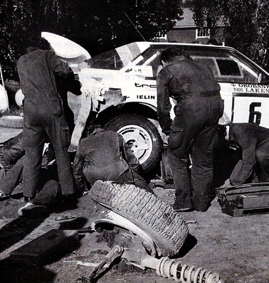 Asistencia del Equipo Audi Sport en el 35º 1000 Lakes Rally 1985
En el Audi Sport Quattro S1 E2 (IN-NL 16) de Hannu Mikkola - Arne Hertz, abandonó por fuga de aceite en SS31 Kostila de 6.29 km

Del 23 al 25 de Agosto, Jyväskylä, Finlandia.
Superficie: tierra.

El Rally tenía un total de 1418.00 km de los que 479.00 km divididos en 50 tramos eran especiales (1 de ellos fue cancelado SS10 Vaheri).

Se inscribieron 188 equipos, tomaron la salida 175, finalizaron 83.@
Palabras clave: Audi;Grupo_B;Finlandia;1985;Sport;Quattro;Asistencias;S1;E2