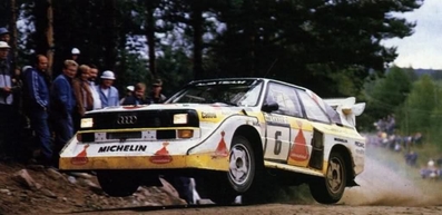 Hannu Mikkola - Arne Hertz
35º 1000 Lakes Rally 1985. Audi Sport Quattro S1 E2 (IN-NL 16). Abandonó por fuga de aceite en SS31 Kostila de 6.29 km.

Del 23 al 25 de Agosto, Jyväskylä, Finlandia.
Superficie: tierra.

El Rally tenía un total de 1418.00 km de los que 479.00 km divididos en 50 tramos eran especiales (1 de ellos fue cancelado SS10 Vaheri).

Se inscribieron 188 equipos, tomaron la salida 175, finalizaron 83.@
Palabras clave: ;Audi;Grupo_B;Finlandia;1985;Sport;Quattro