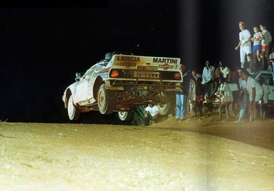 Attilio Bettega - Maurizio Perissinot
33º Marlboro Safari Rally 1985. Lancia Rally 037 (TO-090090). Abandonó por motor en CH 50.

Del 4 al 8 de Abril, Nairobi, Kenya, África.
Superficie: tierra.

El Rally tenia un total de 5167.6 km con 88 controles horarios.

Tomaron la salida 71 equipos, finalizaron 20.@
Palabras clave: ;Lancia;Rally;Grupo_B;Safari;1985;