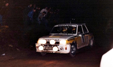 Joaquim Moutinho da Silva Santos - Edgar Fortes
19º Rallye de Portugal - Vinho do Porto 1985. Renault 5 Turbo Tour de Corse (NG-81-41). Abandonó por motor en SS38 Nogueira 2 de 7 Km.

Del 6 al 9 de Marzo, Estoril, Portugal.
Superficie: asfalto - tierra.

El Rally tení­a un total de 2455 km de los que 730.50 km divididos en 47 tramos eran especiales.

Tomaron la salida 94 equipos, finalizaron 28.@
Palabras clave: Renault;Turbo;Grupo_B;Portugal;1985