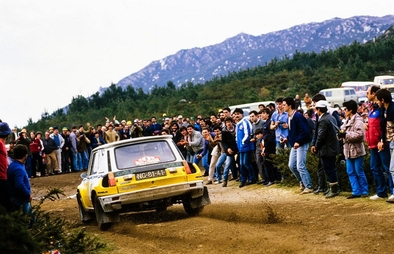 Joaquim Moutinho da Silva Santos - Edgar Fortes
19º Rallye de Portugal - Vinho do Porto 1985. Renault 5 Turbo Tour de Corse (NG-81-41). Abandonó por motor en SS38 Nogueira 2 de 7 Km.

Del 6 al 9 de Marzo, Estoril, Portugal.
Superficie: asfalto - tierra.

El Rally tení­a un total de 2455 km de los que 730.50 km divididos en 47 tramos eran especiales.

Tomaron la salida 94 equipos, finalizaron 28.@
Palabras clave: Renault;Turbo;Grupo_B;Portugal;1985