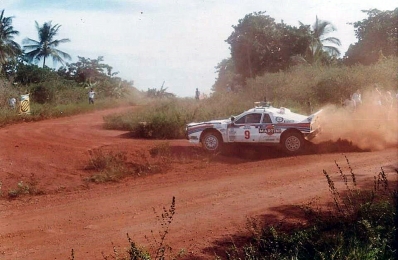 Markku Alen - Ilkka Kivimaki
33º Marlboro Safari Rally 1985. Lancia Rally 037 (TO 09011D). Abandonó por motor en CH15.

Del 4 al 8 de Abril, Nairobi, Kenya, África.
Superficie: tierra.

El Rally tenia un total de 5167.6 km con 88 controles horarios.

Tomaron la salida 71 equipos, finalizaron 20.@
Palabras clave: Markku_Alen;Lancia;Rally;Safari;Grupo_B;1985