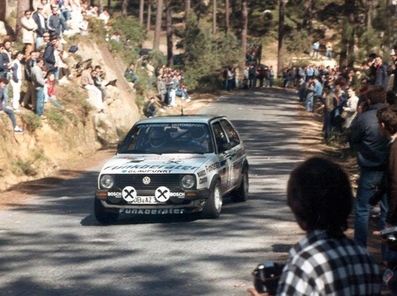 Franz Wittmann sen. - Ferdinand (Ferdi) Hinterleitner
19º Rallye de Portugal - Vinho do Porto 1985. Volkswagen Golf GTi (WOB-AZ 343).Abandonó por problemas con el acelerador en SS22 Sao Lourenco 1 de 27.00 Km.

Del 6 al 9 de Marzo, Estoril, Portugal.
Superficie: asfalto - tierra.

El Rally tení­a un total de 2455 km de los que 730.50 km divididos en 47 tramos eran especiales.

Tomaron la salida 94 equipos, finalizaron 28.@
Palabras clave: Volkswagen;Golf;GTi;Portugal;1985
