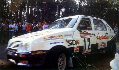 Gabriele Noberasco - Bruno Scabini
27º Rally Sanremo 1985. Citröen Visa 1000 Pistes. Abandonó por el eje de transmisiòn en SS23 Lucignano de 21.67 Km.

Del 29 de Septiembre al 4 de Octubre, Sanremo, Liguria, Imperia, Italia.
Superficie: asfalto - tierra.

El Rally tenia un total de 2340.56 km, de los que 696.90 km divididos en 45 tramos eran especiales (2 de ellos fueron cancelados SS20 Murio 1 de 9.12 km, SS36 Ronde 1 de 37.22 km).

Tomaron la salida 98 equipos, finalizaron 33.@
Palabras clave: Citroen;Visa;Sanremo;1985;Grupo_B