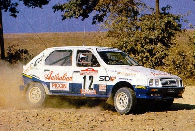 Gabriele Noberasco - Bruno Scabini
27º Rally Sanremo 1985. Citröen Visa 1000 Pistes. Abandonó por el eje de transmisiòn en SS23 Lucignano de 21.67 Km.

Del 29 de Septiembre al 4 de Octubre, Sanremo, Liguria, Imperia, Italia.
Superficie: asfalto - tierra.

El Rally tenia un total de 2340.56 km, de los que 696.90 km divididos en 45 tramos eran especiales (2 de ellos fueron cancelados SS20 Murio 1 de 9.12 km, SS36 Ronde 1 de 37.22 km).

Tomaron la salida 98 equipos, finalizaron 33.@
Palabras clave: Citroen;Visa;Sanremo;1985;Grupo_B