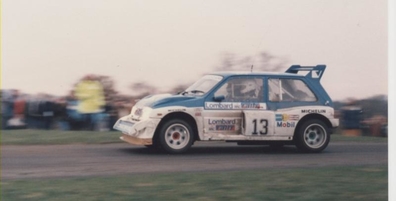 Malcolm Wilson - Nigel Harris
34º Lombard RAC Rally 1985. MG Metro 6R4 (C867 EUD). Abandonó por motor en SS23 Gartheiniog de 26.00 Km.

Del 24 al 28 de Noviembre, Nottingham, Inglaterra.
Superficie: tierra.

El Rally tenia un total de 3507 km de los que 896.98 km divididos en 65 tramos eran especiales, (2 de ellas fueron canceladas, SS43 Kielder Forest - Ogre Hill de 12,02 Km y SS64 Nuss de 8,79 Km).

Tomaron la salida 155 equipos, finalizaron 62.@
Palabras clave: ;Metro;MG;Grupo_B;Gran_Bretaña;1985;RAC_Rally;Inglaterra