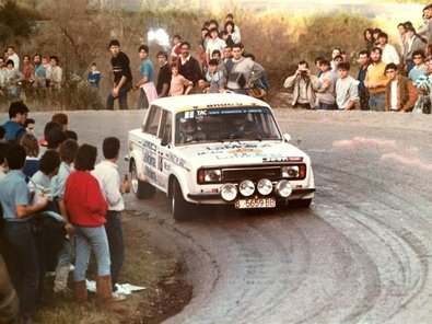 Francesc Tobias - Eva Jorba
27º Rally 2000 Viratges 1985. Seat 124 / 2000 (B-5659-BB). Desconocemos el resultado final de su participación.

Organizado por Biela Club Manresa
Del 9 al de Noviembre, Manresa, Barcelona, Catalunya, España.
Superficie: asfalto.

No tenemos mas datos de ésta prueba.@
Palabras clave: Seat;2000_Viratges;1985