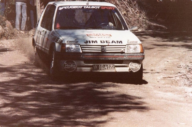 Georg Fischer - Ruben Zeltner
19º Rallye de Portugal - Vinho do Porto 1985. Peugeot 205 GTI 1.6 (W 10.417). Abandonó, desconocemos el motivo y en que tramo especial.

Del 6 al 9 de Marzo, Estoril, Portugal.
Superficie: asfalto - tierra.

El Rally tení­a un total de 2455 km de los que 730.50 km divididos en 47 tramos eran especiales.

Tomaron la salida 94 equipos, finalizaron 28.
Palabras clave: Peugeot;GTI;Portugal;1985