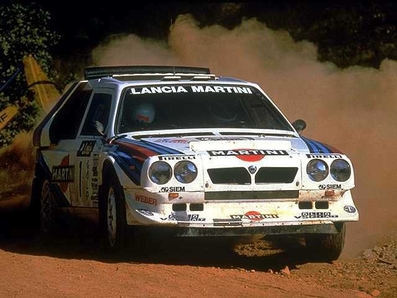 Markku Alen - Ilkka Kivimaki
15º Rali Lois Algarve 1985. Lancia Delta S4 (A6 37179). Abandonó por rotura de transmisiòn, aunque siguio en el rally con el dorsal 0 para seguir evolucionando el coche.
Del 31 Octubre al 2 de Noviembre, Silves - Armação de Pêra (Portugal).
Superficie: grava con 545,00 km divididos en 30 tramos cronometrados.
Tomaron la salida 77 equipos, finalizaron 23.

Es la tercera aparición Oficial Competitiva del Lancia Delta S4, después del debut en el Rally 1000 Pistes, (Francia), donde compitió con la calificación de prototipo, en el 14º Colline di Romagna donde quedó 1º y antes del Debut Oficial en el Mundial de Rallyes en el 34º Lombard RAC Rally de 1985.@
Palabras clave: Markku_Alen;Lancia;Delta;S4;Grupo_B;Algarve;Portugal;1985