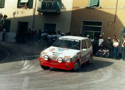 Pasero - Giannini
27º Rally Sanremo 1985. Fiat Uno Turbo. Abandonó, desconocemos el motivo y en que especial.

Del 29 de Septiembre al 4 de Octubre, Sanremo, Liguria, Imperia, Italia.
Superficie: asfalto - tierra.

El Rally tenia un total de 2340.56 km, de los que 696.90 km divididos en 45 tramos eran especiales (2 de ellos fueron cancelados SS20 Murio 1 de 9.12 km, SS36 Ronde 1 de 37.22 km).

Tomaron la salida 98 equipos, finalizaron 33.@
Palabras clave: Fiat;Uno;Turbo;Sanremo;1985