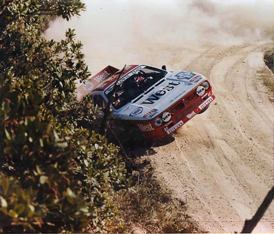 Mauro Pregliasco - Daniele Cianci
8º Rally Costa Smeralda 1985. Lancia Rally 037. Abandonó por la junta de culata.

Del 17 al 19 de Abril, Porto Cervo, Cerdeña, Arzachena, Sácer, Costa Esmeralda.
Superficie: tierra.

El Rally constaba de 621.20 km cronometrados, desconocemos en cuantos tramos especiales se dividían y los kilómetros totales de la prueba.

Tomaron la salida 75 equipos, finalizaron 25.@
Palabras clave: Mauro_Pregliasco;Lancia;Rally;Grupo_B;Costa_Smeralda;1985