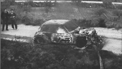 Jesús Puras - Blanco
33º Rally RACE-Costa Blanca1985. Renault 5 Turbo. Abandonó por fuego.
Foto estado en que quedó el coche.

Del 22 de Marzo al 24 de Marzo, Alicante.

Superficie: Asfalto con 410,00 km cronometrados.

Tomaron la salida 82 equipos, finalizaron 45.@
Palabras clave: Jesús_Puras;Chus_Puras;Renault;Turbo;Race;Grupo_B;Crash;1985