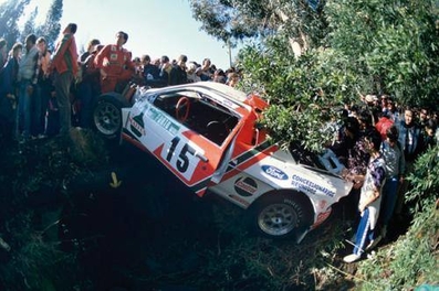 Joaquim Santos - Miguel Oliveira
20º Rallye de Portugal Vinho do Porto 1986. Ford RS200 (C440 BHV). Abandonó por grave accidente.

Santos era el ídolo local, su paso levantaba muchísima pasión entre los aficionados del lugar. Al salir de una curva, esquivó algunos espectadores que estaban mal situados, lo que provocó no poder encarar bien la siguiente curva y estrellarse contra el público.
Hay otra versión en la que se dice que al salir de la curva impacto con la rueda trasera de lado con un coche que estaba 
