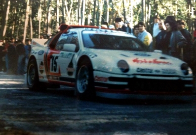 Joaquim Santos - Miguel Oliveira
20º Rallye de Portugal Vinho do Porto 1986. Ford RS200 (C440 BHV). Abandonó por grave accidente.

Santos era el ídolo local, su paso levantaba muchísima pasión entre los aficionados del lugar. Al salir de una curva, esquivó algunos espectadores que estaban mal situados, lo que provocó no poder encarar bien la siguiente curva y estrellarse contra el público.
Hay otra versión en la que se dice que al salir de la curva impacto con la rueda trasera de lado con un coche que estaba 