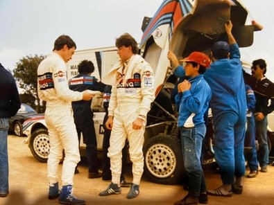 Asistencia del Equipo Martini Lancia en el 9º Rally Costa Esmeralda 1986
En el Lancia Delta S4 (A6 37614) de Henri Toivonen - Sergio Cresto. Clasificado 1º.

Del 16 al 18 de Abril, Porto cervo, norte de Cerdeña, Italia.

Superficie: tierra.
El Rally constaba de 546.00 Km cronometrados divididos en 35 tramos especiales.

Tomaron la salida 79 equipos, finalizaron 32.@
Palabras clave: Henri_Toivonen;Sergio_Cresto;Lancia;Delta;S4;Costa_Smeralda;1986;Grupo_B;Personajes;Esmeralda;Asistencias