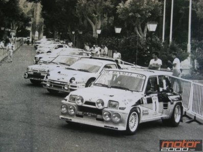 Parque Cerrado del 8º Rally Islas Canarias 1986
Parque Garcí­a Sanabria de Santa Cruz de Tenerife

En primera lí­nea de imagen Renault 5 Maxiturbo de Carlos Sainz - Antonio Boto. Abandonó por motor casi al final del primer tramo, "La Cuesta de las Tablas", aún asi hicieron el scrath en dicho tramo.

Al lado el Ford RS 200 de Antonio Zanini - Josep Autet, clasificado 1º.

Sacando el morro del coche al lado del Ford el Opel Manta 400 de Beny Fernández - Jose Luis Orozco, clasificado 2º.

(También se puede ver otro Opel Manta que suponemos que es el de Lamberti y también un BMW 635 que creémos que es de Jose Maria Ponce)
@
Palabras clave: Carlos_Sainz;Antonio_Boto;Antonio_Zanini;Josep_Autet;Beny_Fernandez;Jose-Luis_Orozco;Renault;Maxi;Turbo;Ford;RS200;Opel;Manta;Islas_Canarias;Parque_Cerrado;1986;Grupo_B