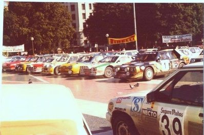 Parque Cerrado del 22º Rally Catalunya 1986
Plaza Catalunya de Barcelona

1#  Lancia Delta S4 (TO 73073E) de Fabrizio Tabaton - Luciano Tedeschini, clasificado 1º.

2# Lancia Rally 037 (2M 6667 P) de Salvador Servià - Jordi Sabater, clasificado 3º.

6# Opel Manta 400 de Beny Fernández - José López Orozco, abandonó por motor.

3# Renault 5 Maxiturbo (VA-4650-M) de Carlos Sainz - Antonio Boto, clasificado 2º.

 2# Lancia Rally 037 (TO Y88745) de Patrick Snijers - Dany Colebunders, clasificado 4º.

Del 23 al 26 de Octubre, Barcelona, Catalunya, España.
Superficie: asfalto.

El Rally tenia un total de 1246.00 km de los que 417.00 km divididos en 30 tramos eran especiales.

Tomaron la salida 84 equipos, finalizaron 49.

© Francesc Gamisans
@@@@@
Palabras clave: Catalunya;Barcelona;1986;Parque_Cerrado;España;Spain