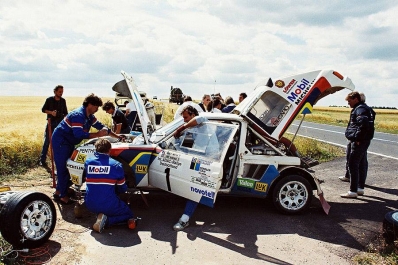 Michèle Mouton - Terry Harryman
5º ADAC Rallye Deutschland 1986. Peugeot 205 Turbo 16 (SB-K 205). Clasificada 1ª.

Del 7 al 10 de Agosto, St. Wendel, Alemania.
Superficie: asfalto.

El Rally tenia un total de 970.00 km de los que 304.91 km divididos en 22 tramos eran especiales.

Tomaron la salida 113 equipos, finalizaron 68.@
Palabras clave: Michele_Mouton;Deutschland;Peugeot;Grupo_B;Personajes;1986