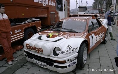 Robert Droogmans - Joosten Ronny
36º Circuit des Ardennes 1986. Ford RS200 (C200 HVW). Clasificado 1º.

Del 7 al 9 de Marzo, Dinant, Namur, Bélgica.
Superficie: asfalto.

Tomaron la salida 92 equipos, finalizaron 52.

© Olivier Delhez
@
Palabras clave: Robert_Droogmans;Ronny_Joosten;Ardennes;Ford;RS200;Grupo_B;1986