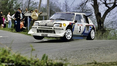 Bruno Saby - Jean François Fauchille
30º Tour de Corse 1986. Peugeot 205 T16 E2 (239 FWH 75), de Bruno Saby - Jean François Fauchille, clasificado 1º, después de que el Equipo Lancia al completo abandonara la prueba a causa del accidente mortal de Henri Toivonen y Sergio Cresto, cuando éstos iban en primera posición con más de 2 minutos de ventaja sobre el mismo Bruno Saby - Jean François Fauchille.

Del 1 al 3 de Mayo, Ajaccio, Córcega, Francia.
Superficie: asfalto.
El Rally tenia un total de 1551.00 km de los que 1122.34 km divididos en 30 tramos eran especiales. (4 de ellos fueron cancelados. SS12 Figarella - Cardo de 15.75 Km, SS18 Corte - Taverna de 26.84 Km, SS19 Moltifao - Speloncato de 38.16 Km y SS20 Corbara - Calenzana de 23.69 Km. Los 3 últimos por el fatal accidente de Henri y Sergio).
Tomaron la salida 122 equipos, finalizaron 31.

En esta edición habí­an 5 tramos de 50 o mas Km cronometrados, SS7 Cozzano - Col de la Serra de 50.84, SS8 Muracciole - Abbazia de 50.00, SS10 Pont d'Altiani - Pont St Laurent de 56.01, SS14 Prunelli - San Pancrazio de 55.67 y SS17 Campe Militaire - Corte de 58.14. Uno de mas de 70 km, SS23 Saint Roch - Suaricchio de 78.19, y otro, el último, SS30 Liamone - Suaricchio de 83.16 Km.

Aquí dejo los kilómetros de cada uno de los 30 tramos del Rally:

1ª ETAPA (01-Mayo-1986)
SS1 Verghia - Pont de la Masina de 38.09 km
SS2 Sainte Marie Sicche - Moca 1 de 23.96 km
SS3 Petreto - Aullene 1 de 20.03 km
SS4 Zerubia - Santa Giulia de 30.60 km
SS5 Sartene - Zonza de 44.23 km
SS6 Aullene - Zicavo de 25.59 km
SS7 Cozzano - Col de la Serra de 50.84 km
SS8 Muracciole - Abbazia de 50.00 km
SS9 Campo al Quarcio - Ponte de Noceta de 33.77 km
SS10 Pont d'Altiani - Pont St Laurent de 56.01 km
SS11 Ponte Rosso - Borgo de 42.29 km

TOTAL ETAPA 415.41 km

2ª ETAPA (02 Mayo-1986)
SS12 Figarella - Cardo (cancelado) de 15.75 km
SS13 Saint Florent - Col de San Stefano de 26.81 km
SS14 Prunelli - San Pancrazio de 55.67 km
SS15 Folelli - Santa Lucia di Moriani de 18.49 km
SS16 Moriani Plage - Orsoni de 20.10 km
SS17 Campe Militaire Corte de 58.14 km
SS18 Corte - Taverna (cancelado) de 26.84 km
SS19 Moltifao - Speloncato (cancelado) de 38.16 km
SS20 Corbara - Calenzana (cancelado) de 23.69 km

TOTAL ETAPA 283.65 km

3ª ETAPA (03-Mayo-1986)
SS21 Norte Dame de la Serra - Pont du Fango de 28.77 km
SS22 Fango - Ota de 48.59 km
SS23 Saint Roch - Suaricchio de 78.19 km
SS24 Tavera - Pont de Mezzana de 30.57 km
SS25 Sainte Marie Sicche - Moca 2 de 23.96 km
SS26 Petreto - Aullene 2 de 20.03 km
SS27 Sorbollano - Santa Giulia de 35.59 km
SS28 Calvese - Agosta Plage de 38.69 km
SS29 Plaine de Peri - Capiglioli de 35.73 km
SS30 Liamone - Suaricchio 83.16 km

TOTAL ETAPA 423.28 km.
SUMANDO LAS TRES ETAPAS, ESTAMOS HABLANDO DE 1122.34 KM CRONOMETRADOS... UNA SALVAJADA...

COPYRIGHT McKlein Photography.@
Palabras clave: ;Peugeot;Turbo;Corcega;grupo_B;1986;Corse
