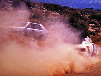 Juha Kankkunen - Juha Piironen
33º Acropolis Rally 1986. Peugeot 205 Turbo 16 E2 (319 FPF 75). Clasificado 1º.

Del 2 al 4 de Junio, Atenas, Grecia.
Superficie: tierra.

El Rally tení­a un total de 1890.00 km de los que 572.13 km divididos en 46 tramos eran especiales (8 de ellas fueron cancelados SS8, SS9, SS10, SS14, SS16, SS21, SS36 y SS45)

Tomaron la salida 101 equipos, finalizaron 34.@
Palabras clave: ;Juha_Piironen;Peugeot;Turbo;Grupo_B;Acropolis;Grecia;1986