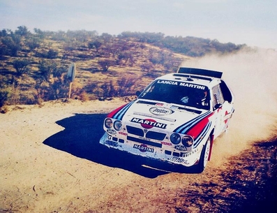 Massimo (Miki) Biasion - Tiziano Siviero
6º Marlboro Rally Argentina 1986. Lancia Delta S4 (TO 73073E). Clasificado 1º.

Del 6 al 9 de Agosto, Buenos Aires - Cordoba, Argentina.
Superficie: tierra.

El Rally tenia un total de 2072.00 km de los que 624.35 km divididos en 27 tramos eran especiales, (una de ellas fue cancelada SS19 Tanti - Cuchilla Nevada de 30.59 km).

Tomaron la salida 150 equipos, finalizaron 50.@
Palabras clave: Miki_Biasion;Grupo_B;Lancia;Delta;Argentina;1986
