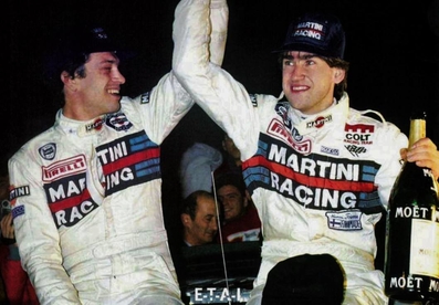 Henri Toivonen - Sergio Cresto
Celebrando la victoria del 54º Rallye Automobile de Monte-Carlo 1986.
Lancia Delta S4 (A6 37616), Equipo Martini Lancia.

Del 18 al 24 de Enero, Monte-Carlo.
Superficie: asfalto - nieve.

El Rally tenía un total de 3984.00 km de los que 881.20 km divididos en 36 tramos eran especiales.

Tomaron la salida 156 equipos, finalizaron 65.@
Palabras clave: Henri_Toivonen;Sergio_Cresto;Lancia;Delta;Grupo_B;Montecarlo;Personajes;1986
